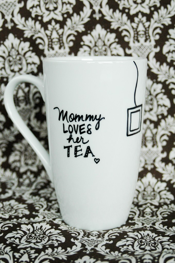 DIY personalized mug @ fiveinthehive.com